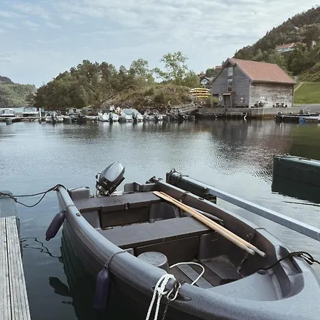 Tatil Evi New With Boat, Large Hot Tub, Outdoor Kitchen And Garden