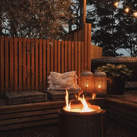 Tatil Evi New With Boat, Large Hot Tub, Outdoor Kitchen And Garden