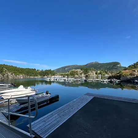 New With Boat, Large Hot Tub, Outdoor Kitchen And Garden 別荘 *