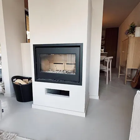 New With Boat, Large Hot Tub, Outdoor Kitchen And Garden