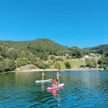 New With Boat, Large Hot Tub, Outdoor Kitchen And Garden Tatil Evi Hjelmeland